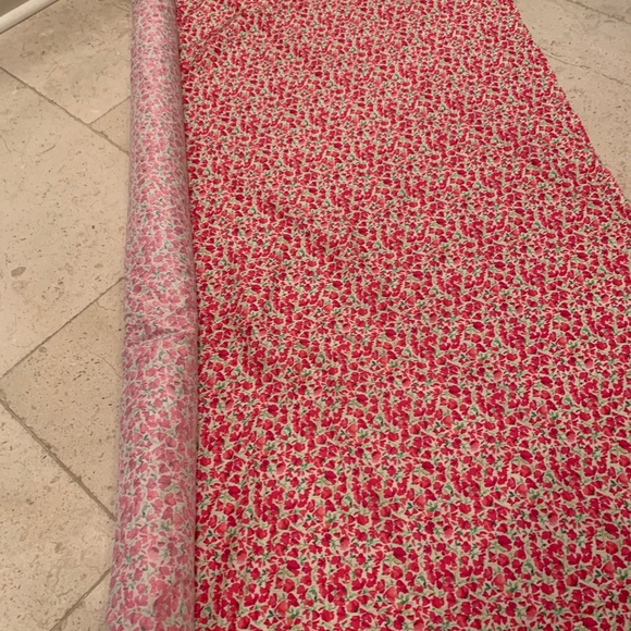 Liberty of London Tana Lawn Fabric Poppies- 1 Cut Yard - Picture 3 of 3